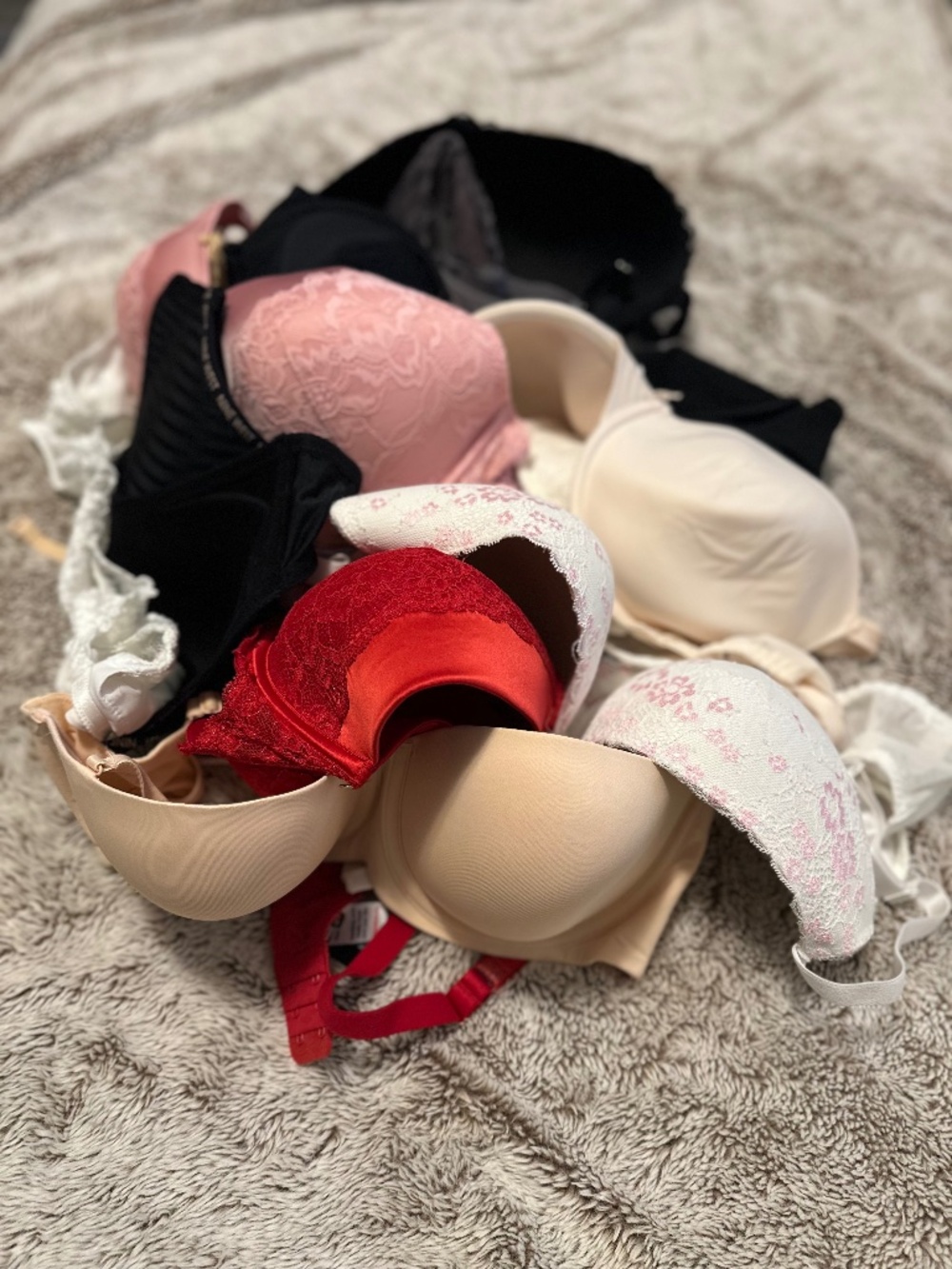 Size 38 Band Bra Lot - 14x Bras